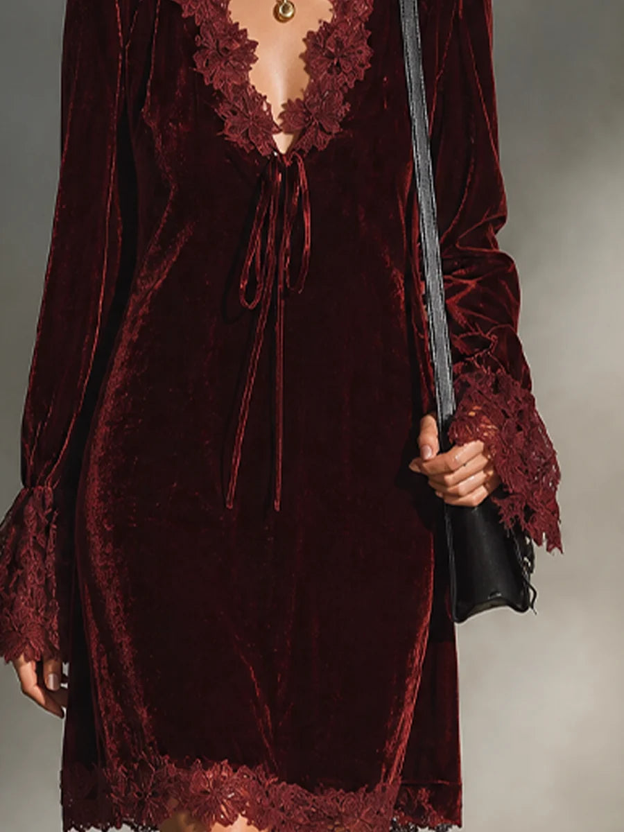 VIVETTE | BURGUNDY VELVET LACE-TRIM MINI DRESS