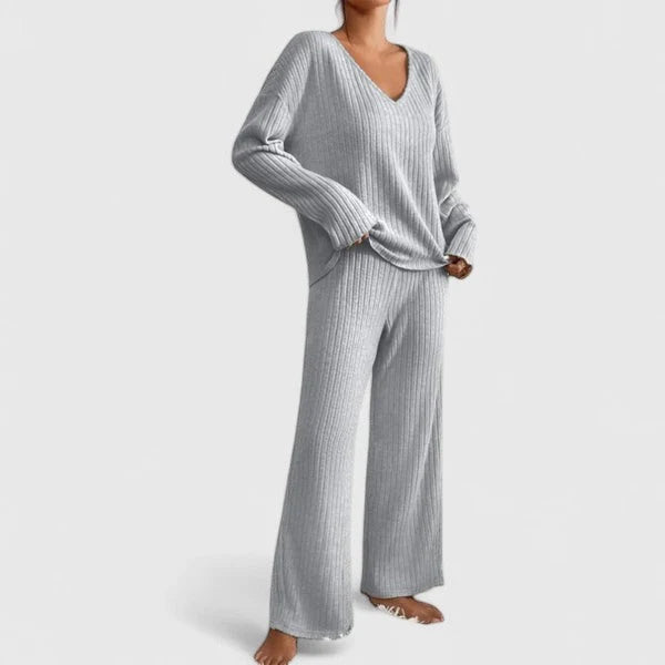 ADDISON | V-NECK KNIT SWEATER &amp; WIDE-LEG PANTS SET
