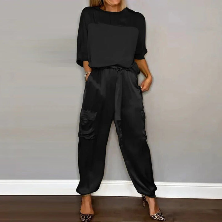 Relaxed Two-Piece Women&