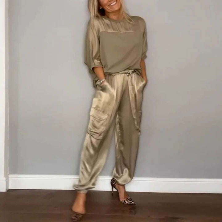 Relaxed Two-Piece Women&