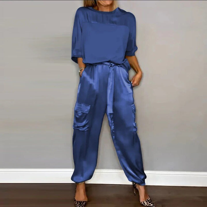 Relaxed Two-Piece Women&