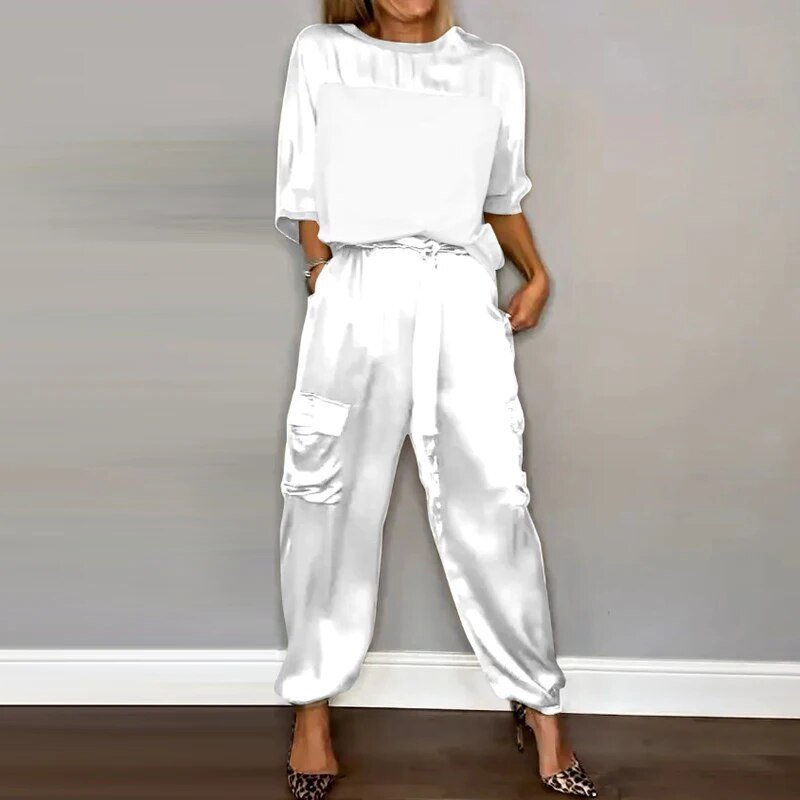 Relaxed Two-Piece Women&